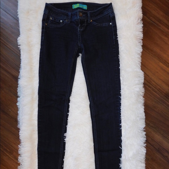 Tyte brand skinny jeans - Picture 2 of 8